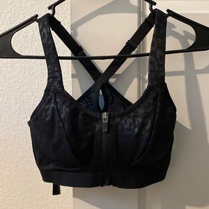 Victorias secret incredible knockout Ultramax sports bra 32D